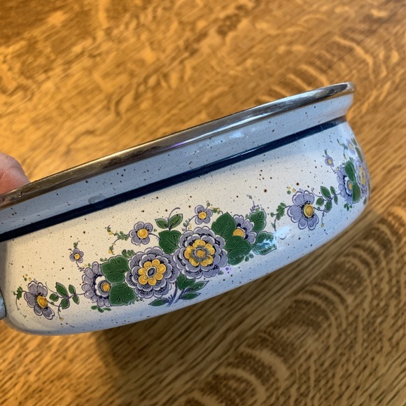 Vintage Asta Germany Enamel Cookware Small Pot 8.5" Diameter Blue Flowers - Picture 9 of 12